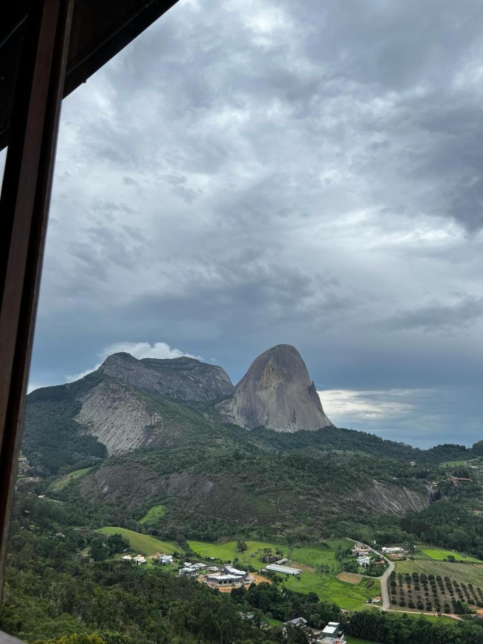 Vista Azul Apart Hotel - Pedra Azul Pinheiros Buitenkant foto